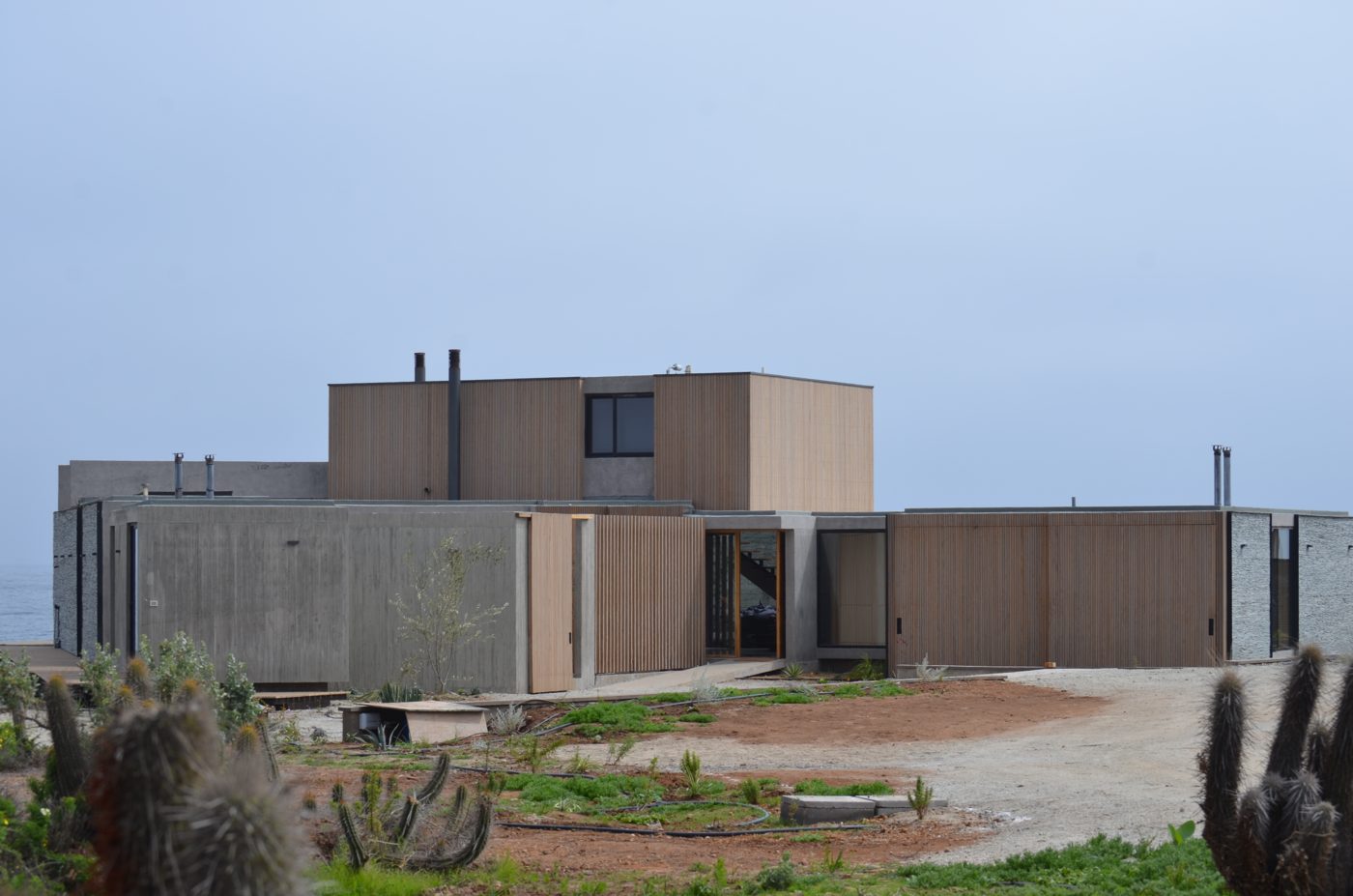 Casa Agua Dulce en Huentelauquén con revestimiento de madera termotratada Topwood