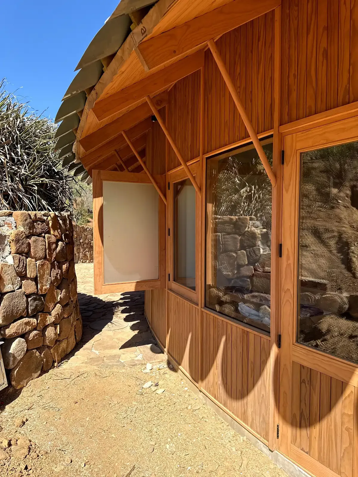 Casa Aro en Maitencillo con revestimiento TW-02A y TW-05D de Topwood
